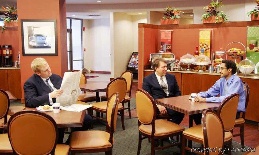 Hampton Inn & Suites Milwaukee Downtown Restaurante foto